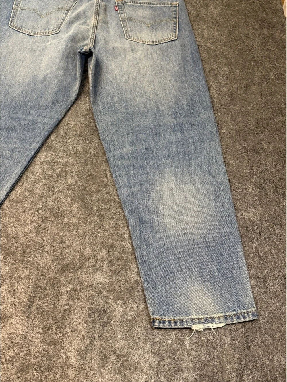 Levis 550 92 Relaxed Taper Jeans Mens 38x30 Distressed Paint NWT A3418-0010
